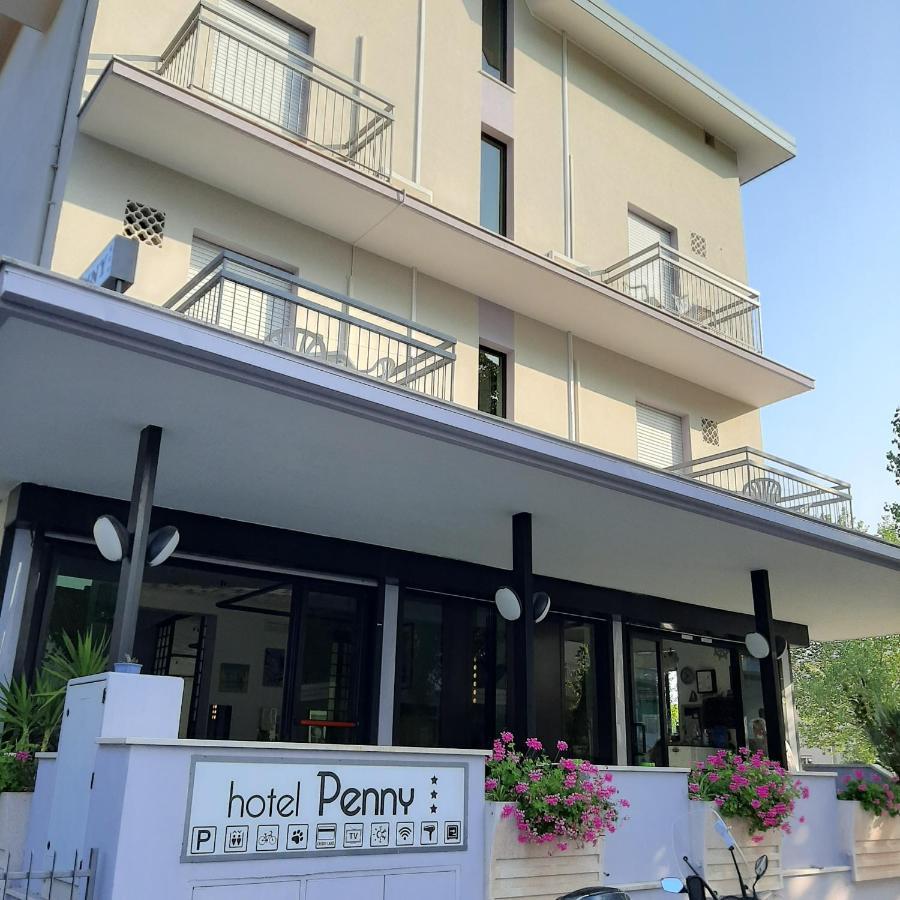 Hotel Penny Rimini Buitenkant foto
