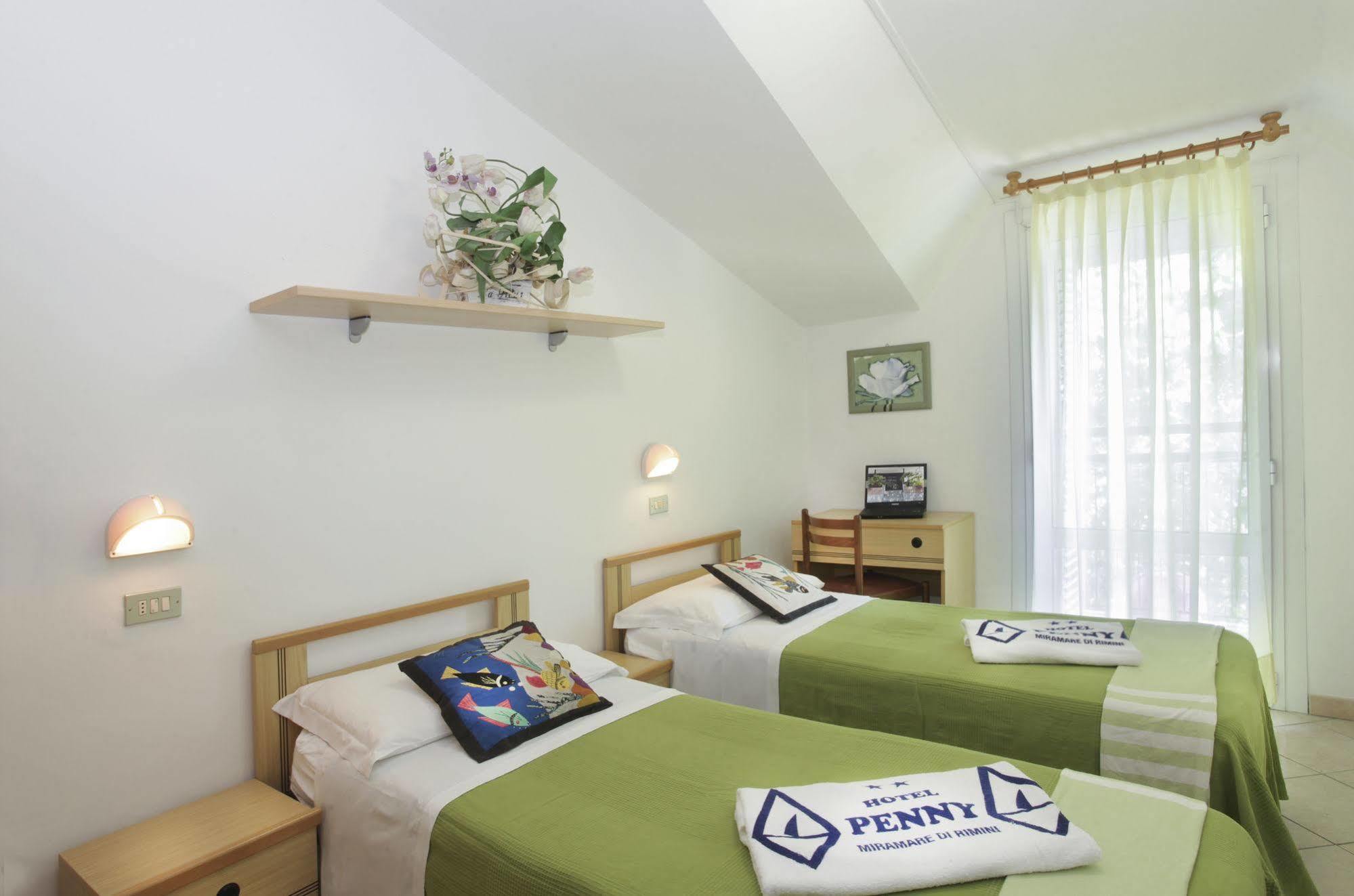 Hotel Penny Rimini Buitenkant foto